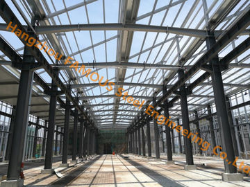 China Vor-ausgeführtes Stahlkonstruktions-Feld-Baukastensystem-weitgespanntes Lager fournisseur
