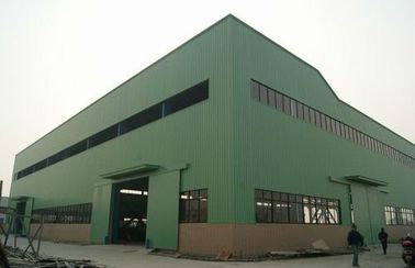 China Vor-Technik industrielle Stahlgebäude mit Galvanisations-und Malerei-Behandlung fournisseur