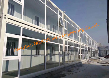China Faltbares Flachgehäuse-Fertigbehälter-Haus mit Glasfassaden-Dekoration für Büronutzung fournisseur