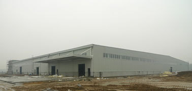 China ASTM-Material isolierte Baustahl-Herstellungs-Rahmen-Werkstatt mit vollen Dach-/Wänden fournisseur