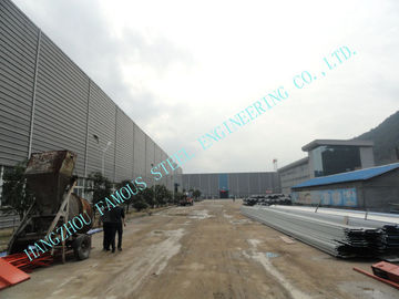 China Licht ASTM 65 x 95 Fertig-gebäude Multipan industrielle Stahlmit zusammengesetzten Brettern fournisseur