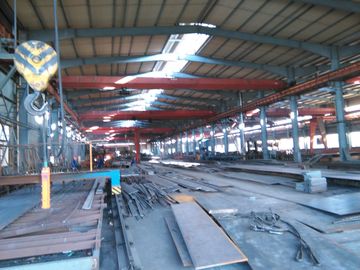 China Lagern Sie ein, industrielle Stahlgebäude/fabrizierte Stahlgebäude vor fournisseur
