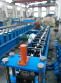 China Automatisch walzen Sie die Formung von Maschinen-hoher Geschwindigkeit mit Purlin C Z kalt fournisseur