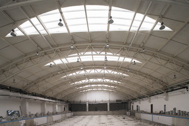 China Rohr-Binder-große industrielle Stahlgebäude-Herstellung Q235 Q345 für Stationen fournisseur