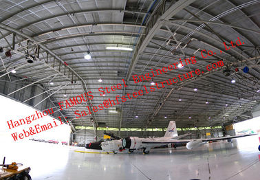 China Imprägniern Sie vorfabrizierten Stahlkonstruktions-Flugzeug-Isolierhangar für private Verwendung fournisseur