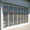 Aluminium Handelsgeschäfts-Front-Polycarbonats-rollen die transparente Latten-Fensterladen-Tür oben Sicherheits-Türen fournisseur